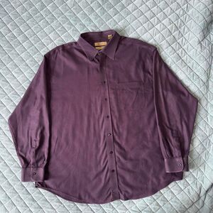 Roundtree and Yourk Gold Label Purple button up shirt with a classic fit